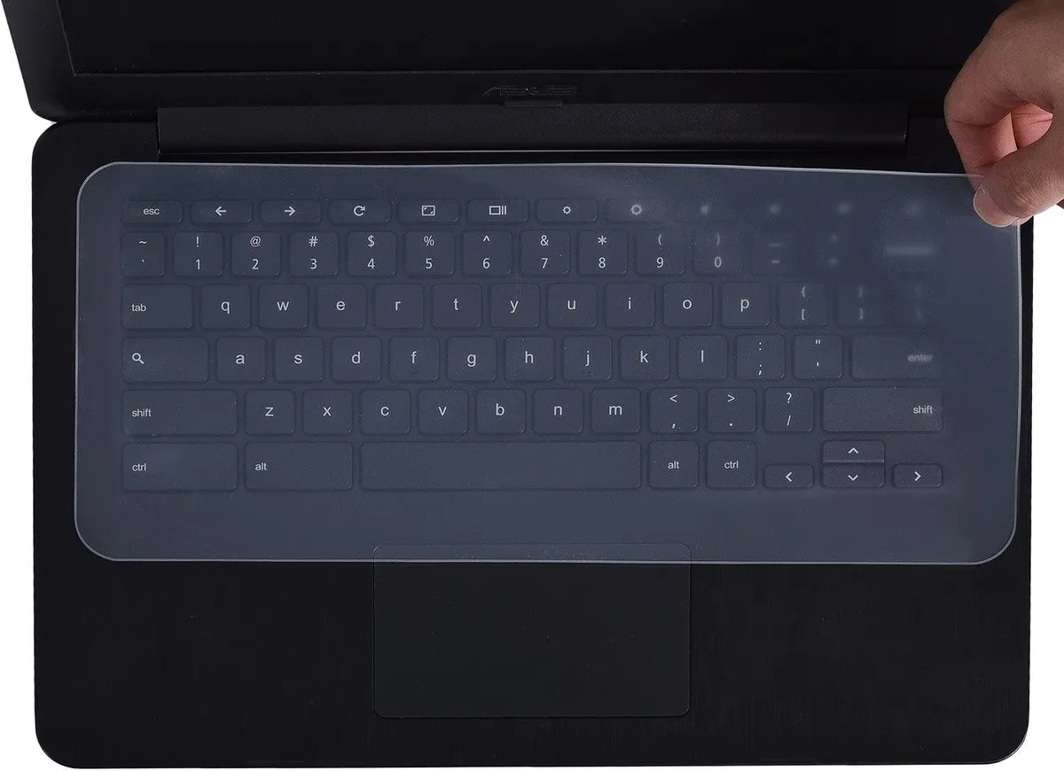 IESSENTIALS IESSENTIALS Keyboard Protector — product photo