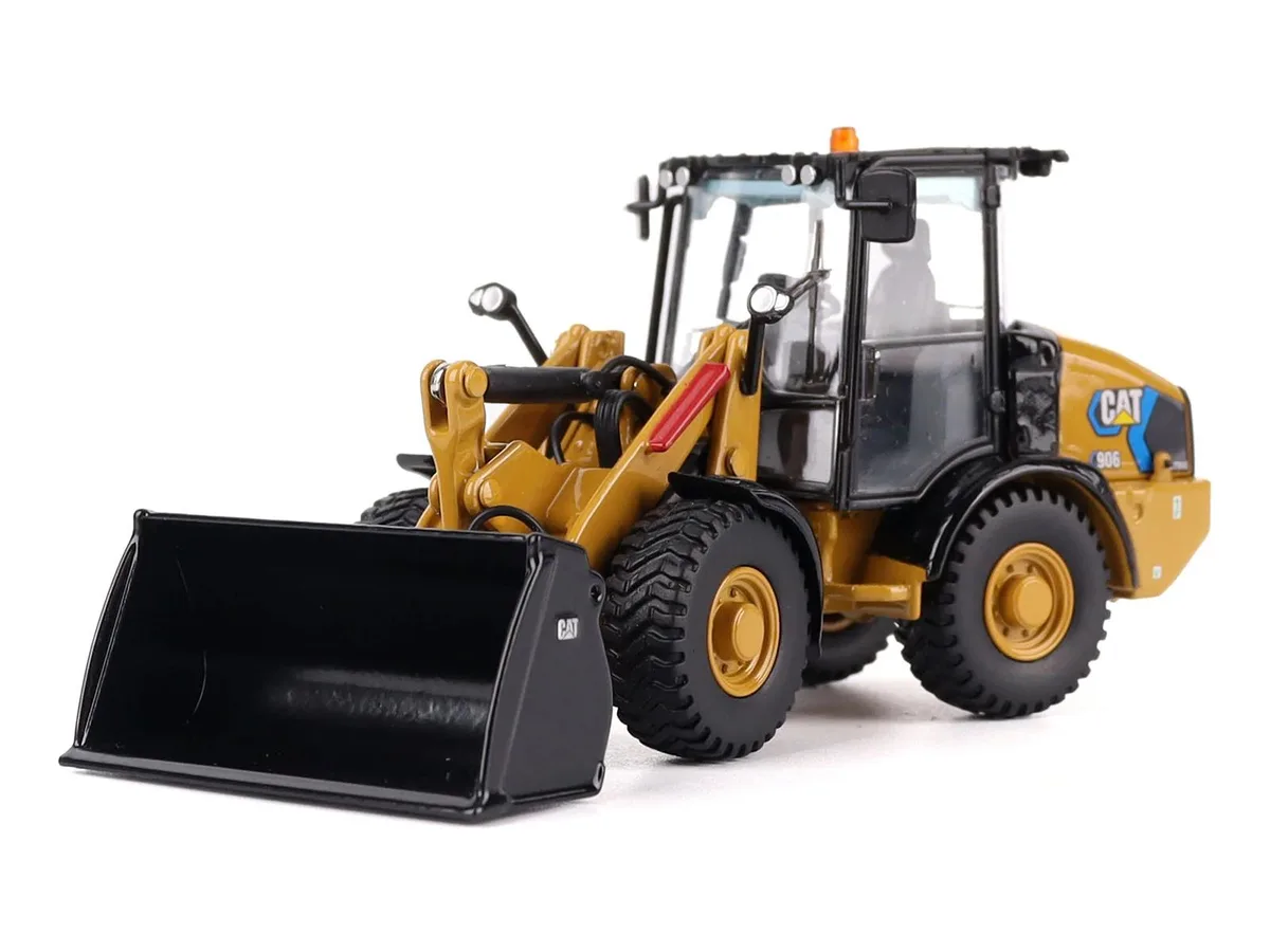 DieCast Masters DieCast Masters CAT 906 Electric Wheel Loader Yellow Operator High Line 1/50 — product photo
