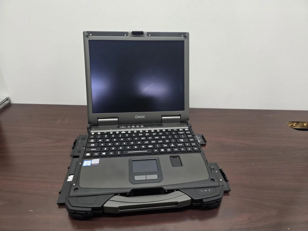 Getac, Inc Getac, Inc B300 G6 laptop i7-6500U 8GB 512GB 13.0" 1024x768 QuadraClear — product photo