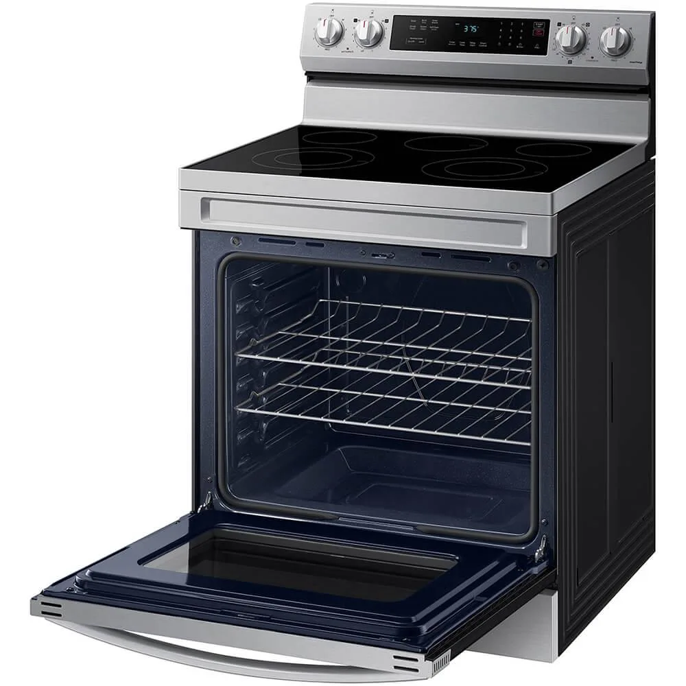 SAMSUNG SAMSUNG 6.3 cu. ft. Freestanding Electric Range with Wi-Fi and Rapid Boil — product photo