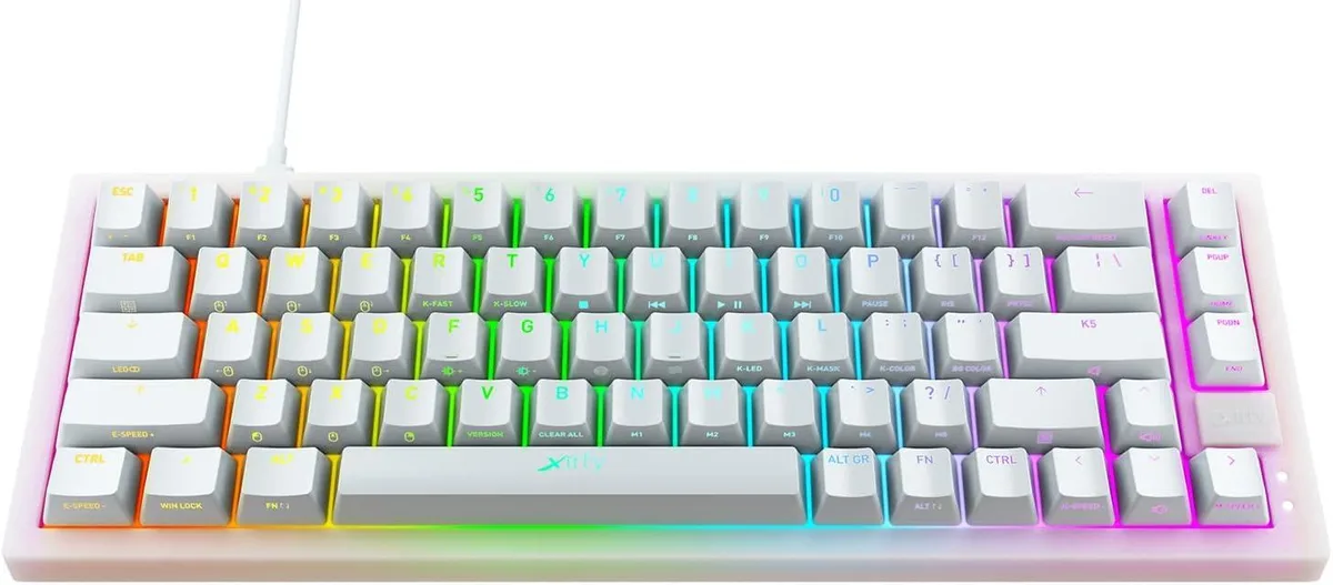 xtrfy xtrfy K5 65% Compact Gaming Keyboard Red Switch White — product photo