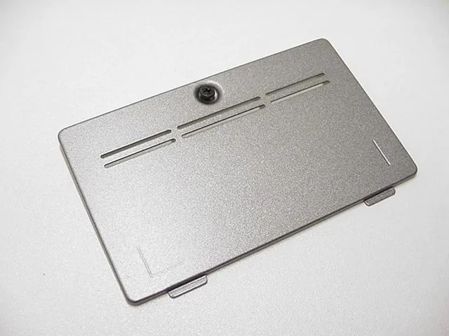 DELL DELL Latitude D620 D630 D631 Memory Door Cover UD790 — product photo
