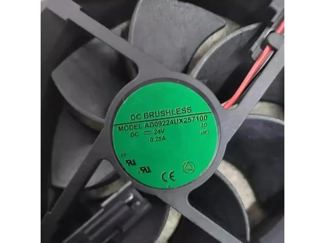 TSUJ TSUJ Kepler-C72J-OYS-0282 DC24V 0.25A AD0924UX257100 9025 9cm 2-wire inverter cooling fan 2 in 1 accessory — product photo