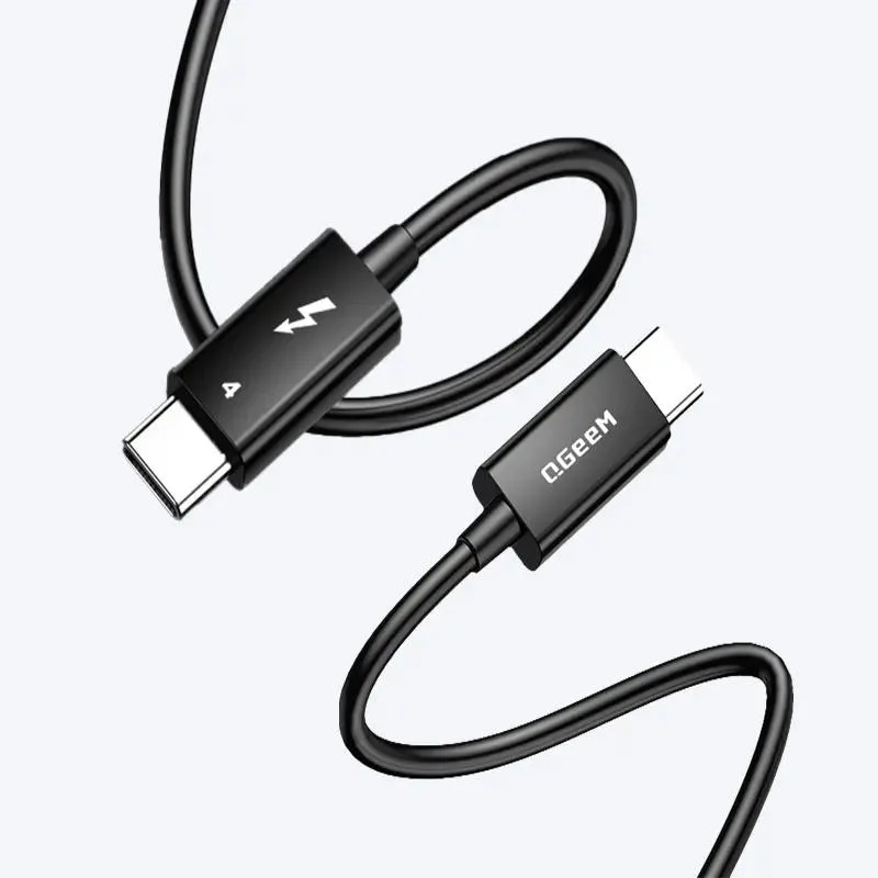 QGeeM QGeeM Thunderbolt 4 cable 2.3 ft 100W 40Gbps 8K — product photo