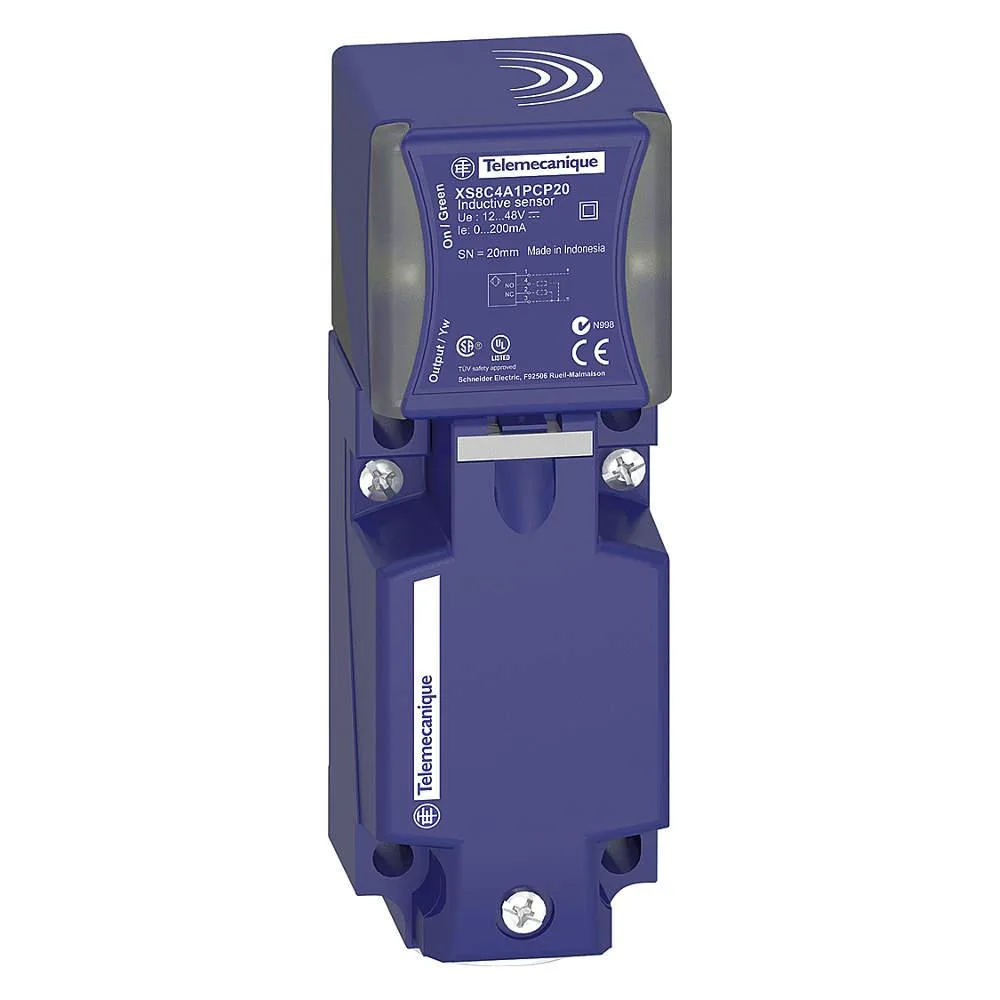 Rectangular inductive proximity sensor in grey PBT housing, PG13 screw terminals, 15 mm sensing range