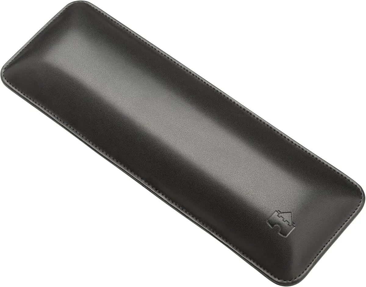 Kenuco Kenuco Bailey Compact Wrist Rest 61 Keys Nightfall 11.75 x 4.00 x .75 in — product photo