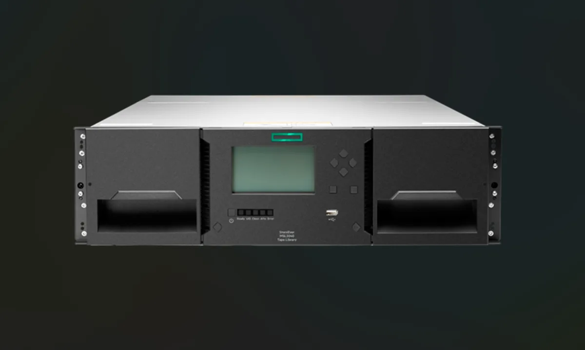 HPE HPE P84147-B25 server accessory LTO-9 45 TB 300 MB/s 12 GB/s SAS 20 cartridges — product photo