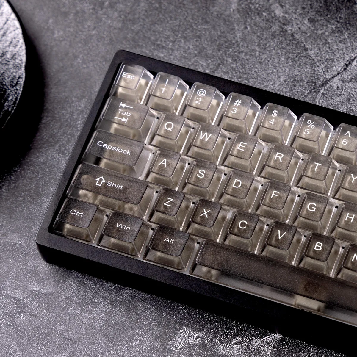Womier Womier Gradient Grey Translucent Keycaps 115-Key Cherry Profile Frosted Shine-Through — product photo