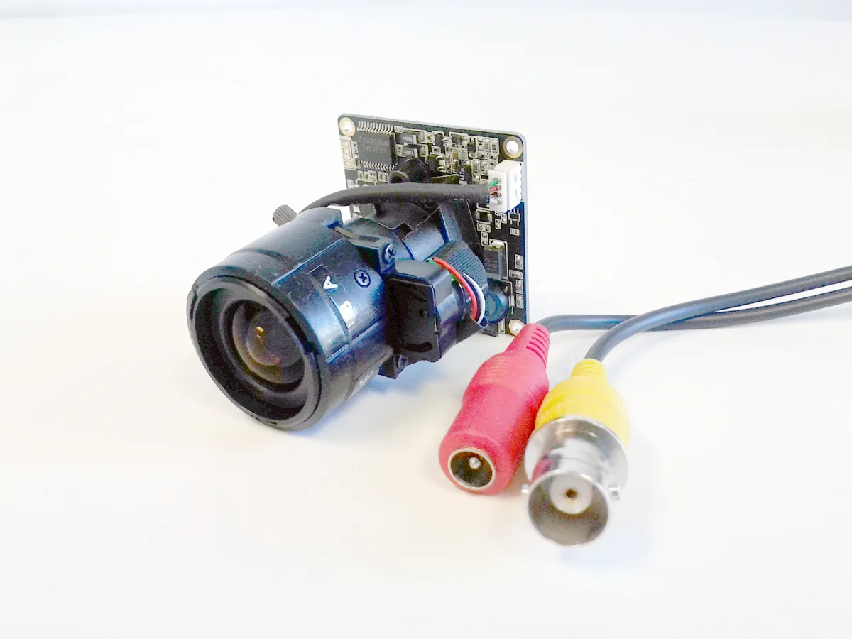 ABL ABL CCTV Camera Module 600 TV Lines 1/3" Sony Super HAD CCD 3.5-8mm Varifocal Lens Made in Korea — product photo