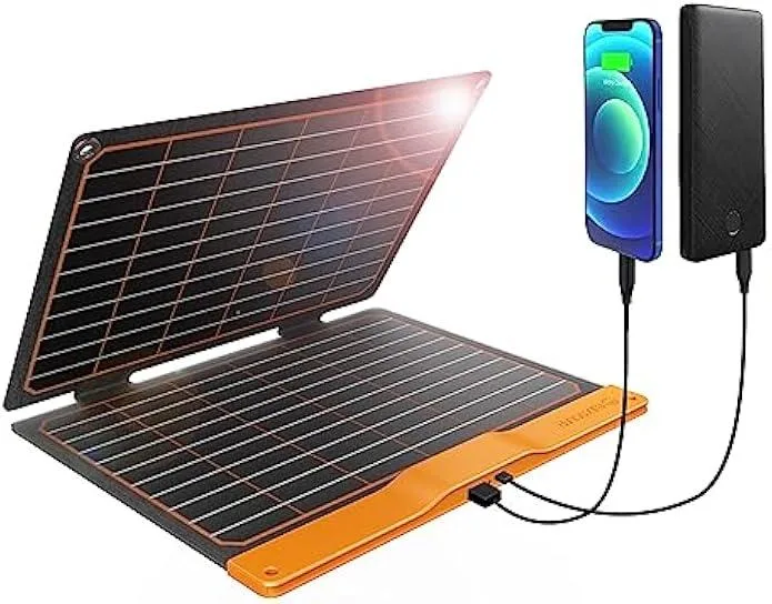 TAURKENAM TAURKENAM 20W Foldable Solar Panel Charger USB-A USB-C IP67 1.5 lbs — product photo