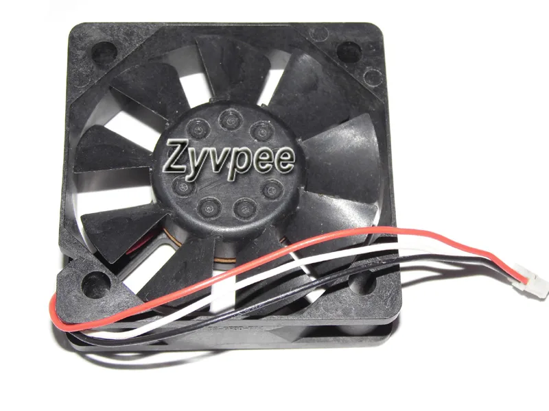 Zyvpee Zyvpee 2106KL-04W-B39 50x15mm 3-pin case fan — product photo