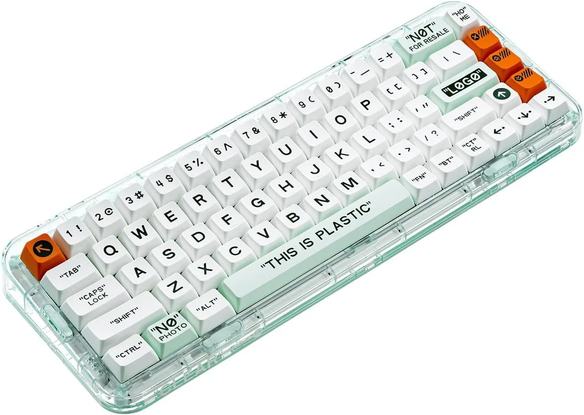 BFKK BFKK Mojo68 Plastic Advance 68-key 65% Wireless Gaming Keyboard White — product photo