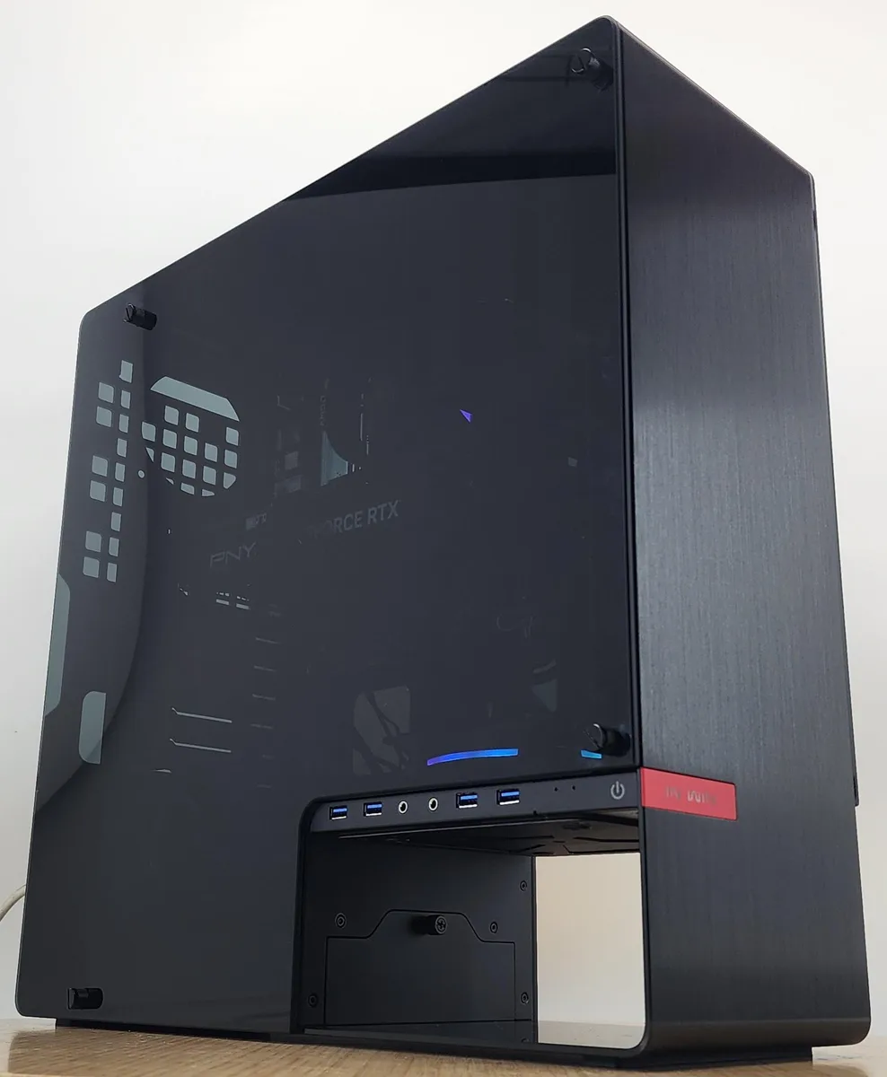 Custom Custom Ryzen 7 8700F RTX 4060 Ti 16GB DDR5 500GB SATA gaming PC — product photo