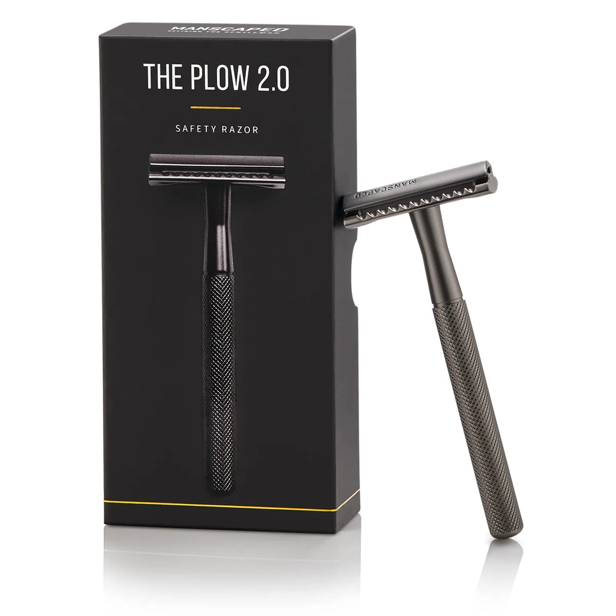 Black metal safety razor with brass handle and zinc alloy head, gun metal finish, 28 in dimensions