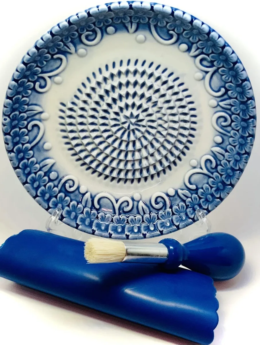 BonCera 4-Piece Ceramic Grater Set Blue 5.25" Plate — product photo