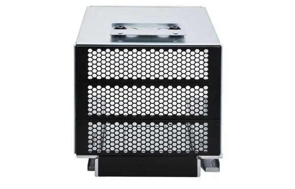 Chenbro Micom Chenbro Micom 84H342310-003 Storage Enclosure 3×5.25″ 1×3.5″ — product photo