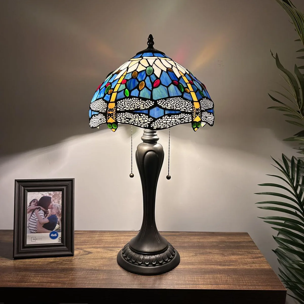 XIN CHENG TIFFANY LIGHTING XIN CHENG TIFFANY LIGHTING Dragonfly Blue Table Lamp 12"W 22"H — product photo