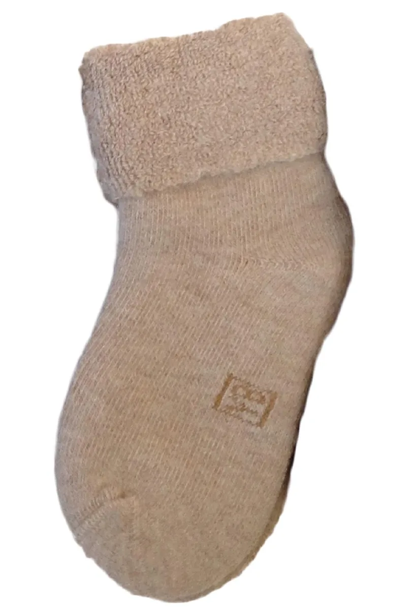 A single pair of beige wool-blend crew socks for infants aged 6 to 12 months