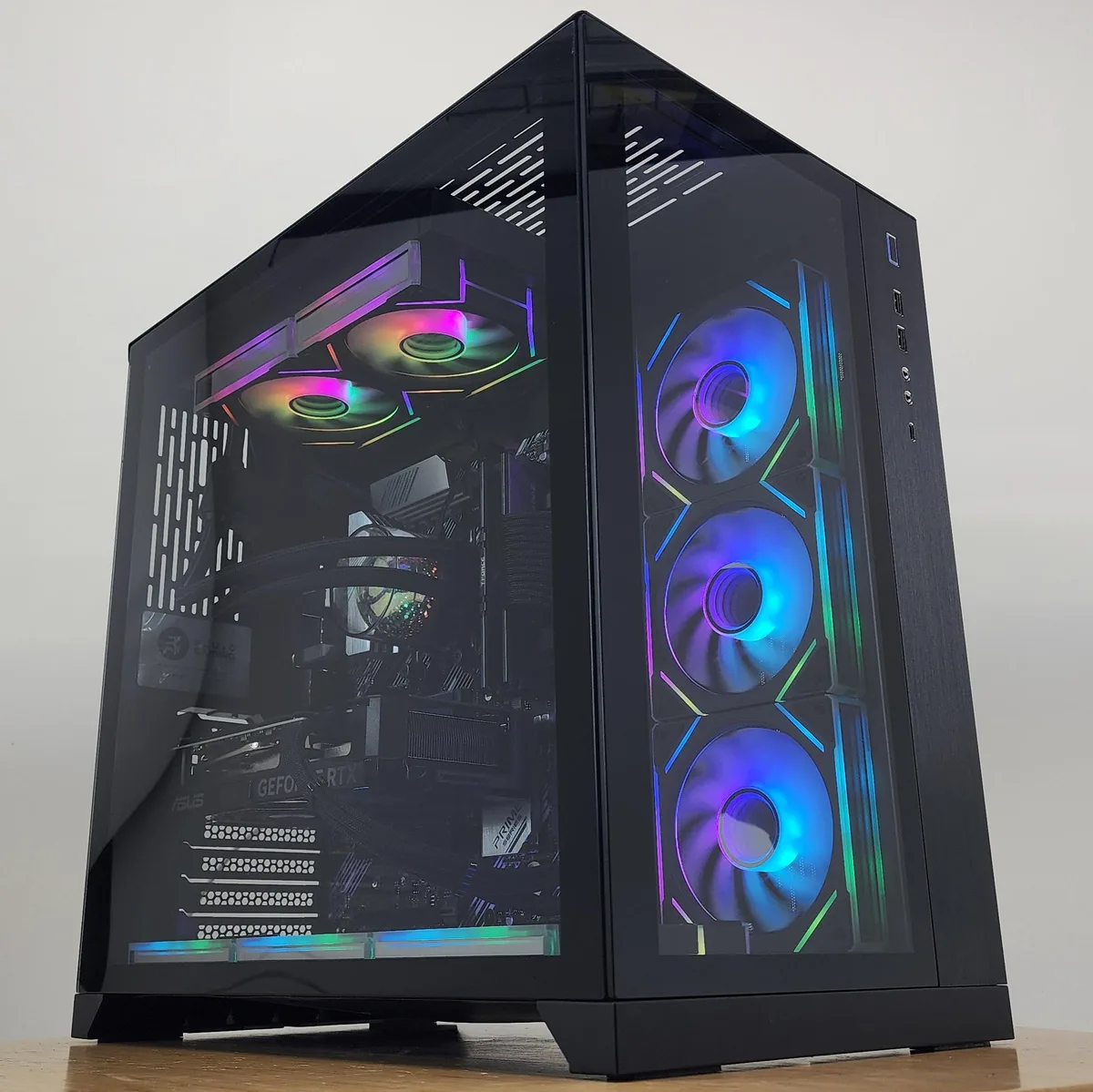 Custom Custom Gaming PC Ryzen 7 5700X 16GB 1TB RTX 4070 — product photo