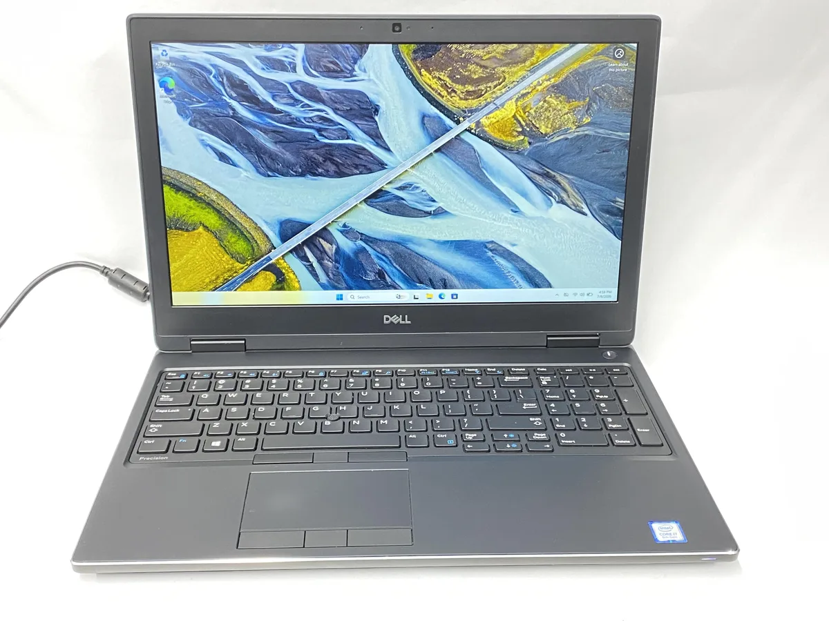 DELL DELL Precision 7530 i7-8750H 32GB 512GB 15" 1920x1080 laptop — product photo