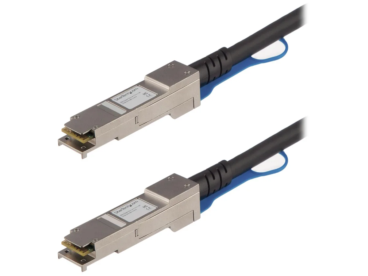STARTECH STARTECH QSFP40GPC3M network ethernet cable 40 GbE 3 m 9.84 ft QSFP+ direct attach twinax 30 AWG 100 ohm — product photo