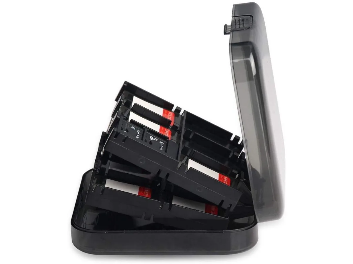 BONAEVER BONAEVER Game Card Case 24 Slot Black — product photo