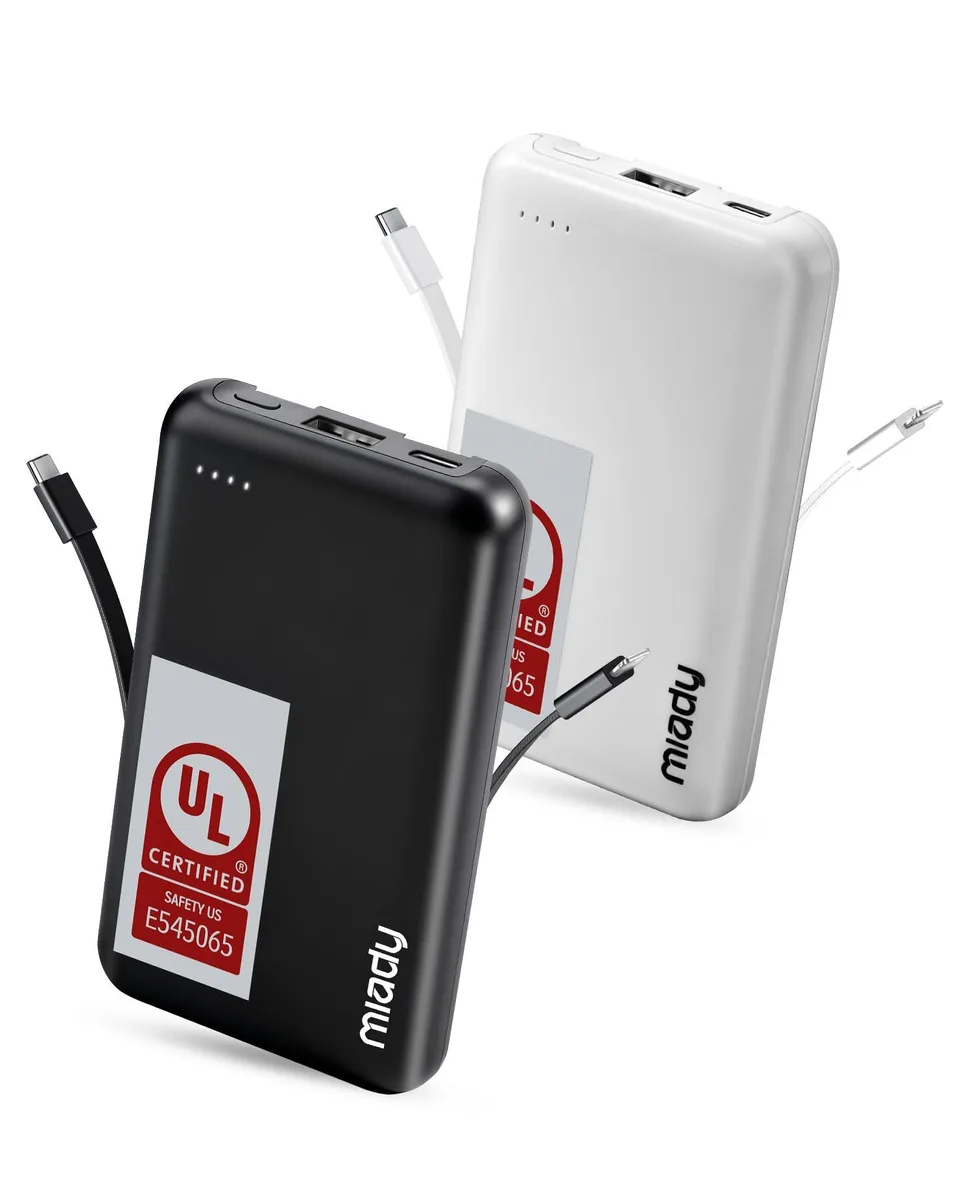 Miady M8206 5000mAh power bank black white 3.6x2.4x.5in — product photo