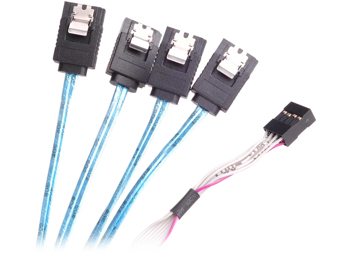 Silverstone Silverstone CPS05-RE SFF-8643 36-Pin to SATA 7-Pin x4 Sideband Cable 600mm — product photo