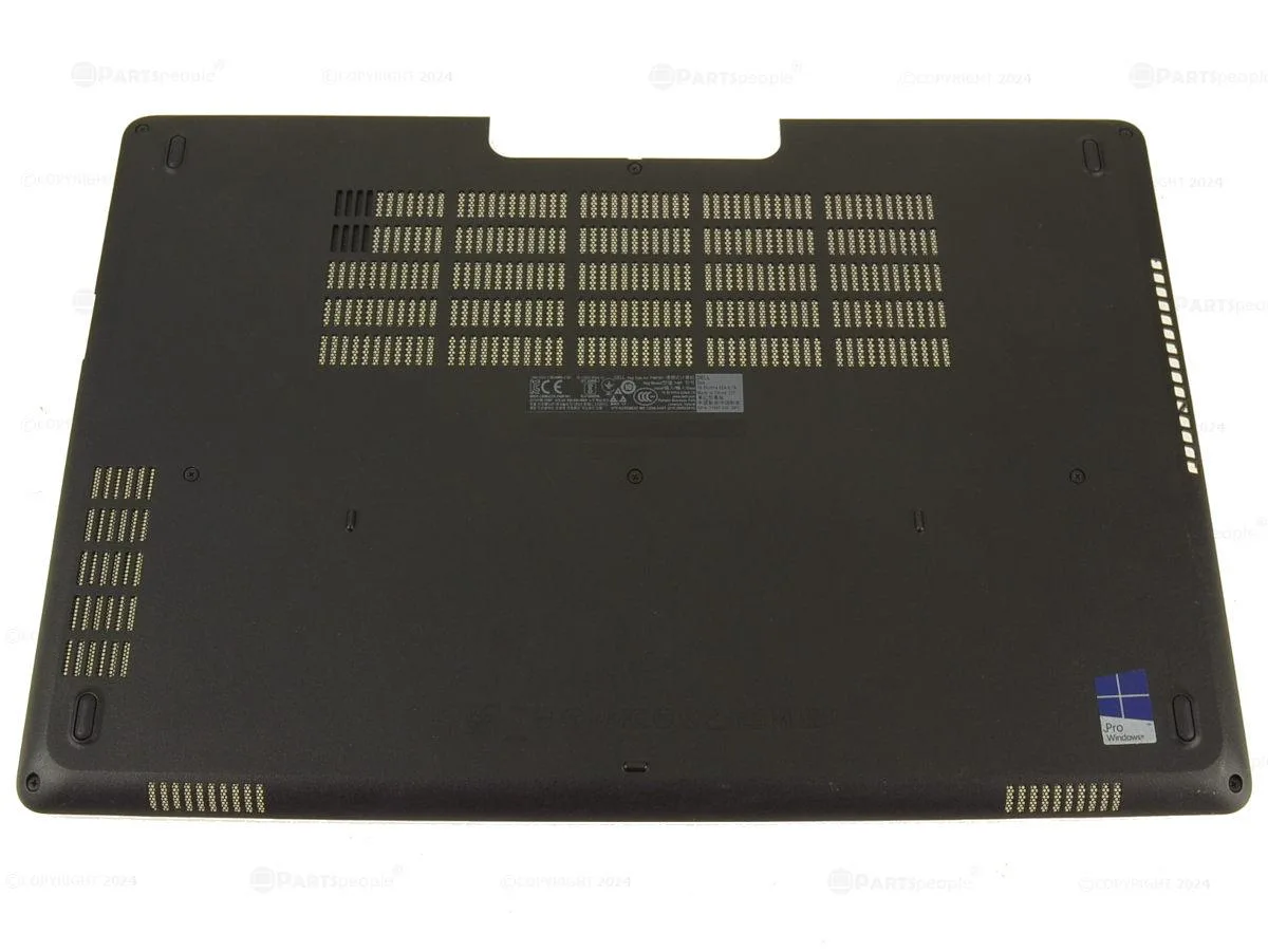 Dell Latitude E5570 bottom access panel cover with captive screws and rubber feet