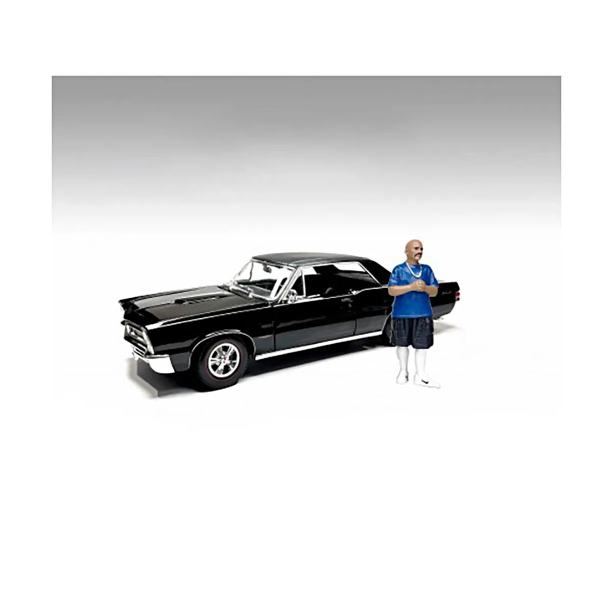 American Diorama American Diorama Hanging Out 3 Figure #3 1/18 Scale 3.75 Inch Hobby Collectible — product photo