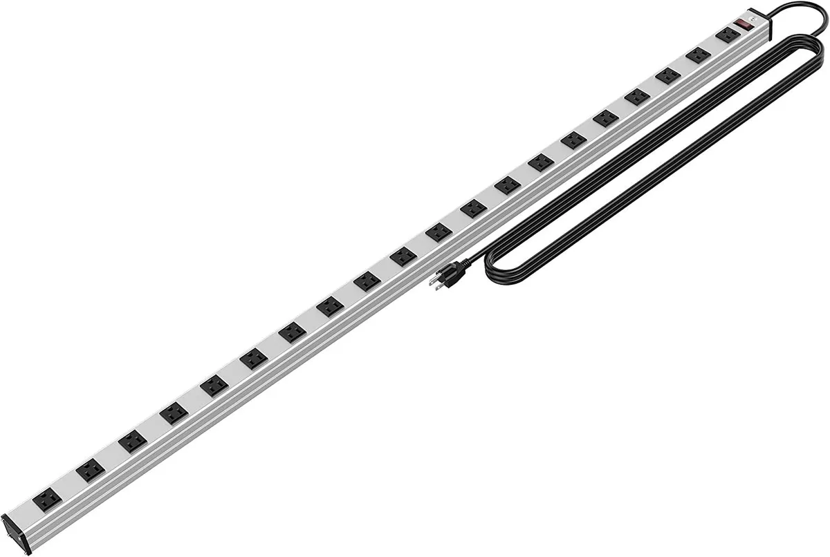 BFKK BFKK 20 Outlet Metal Power Strip 15 Ft Cord — product photo