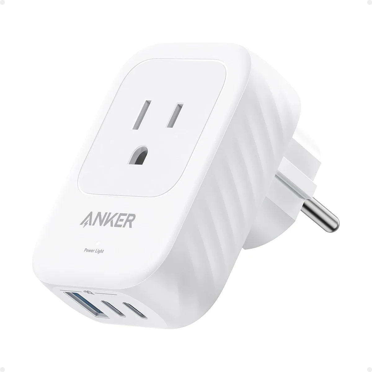  Anker A92A2 5-in-1 Travel Adapter 2 AC 2 USB-C 1 USB-A 15W Type E/F White — product photo