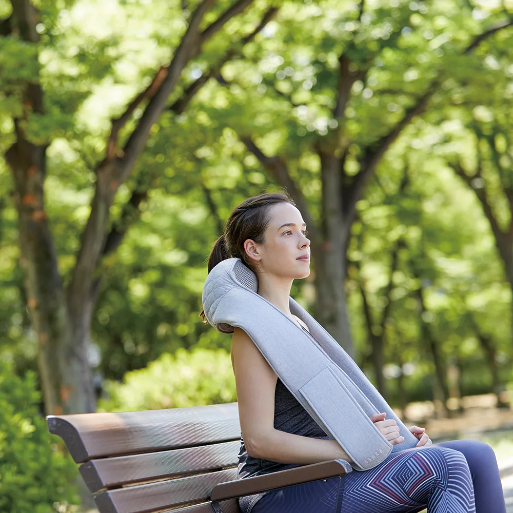 Synca Wellness Synca Wellness Quzy Wireless Neck Shoulder Massager Gray — product photo