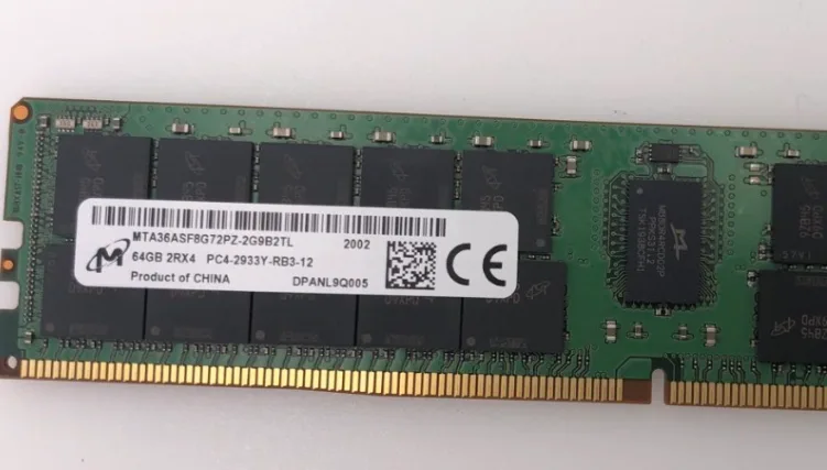 Micron Technology, Inc. Micron Technology, Inc. MTA36ASF8G72PZ-2G9B2 64 GB DDR4 2933 MT/s 2RX8 RDIMM server RAM — product photo