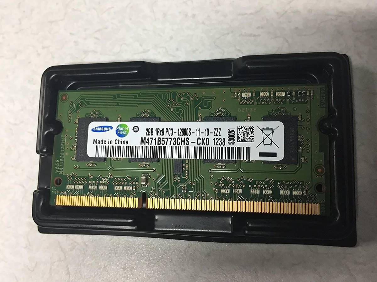 SAMSUNG SAMSUNG 2GB DDR3 1600 SO-DIMM 204pin M471B5773CHS-CK0 — product photo