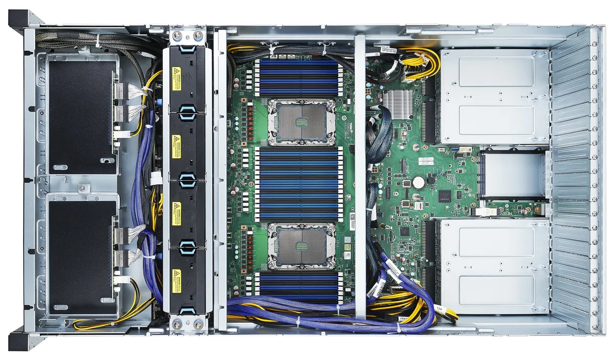 TYAN TYAN B7129F83AV8E4HR-N-8H100 4U rack server, dual Xeon Platinum 8380, 256GB DDR4, 8× H100 80GB GPU — product photo