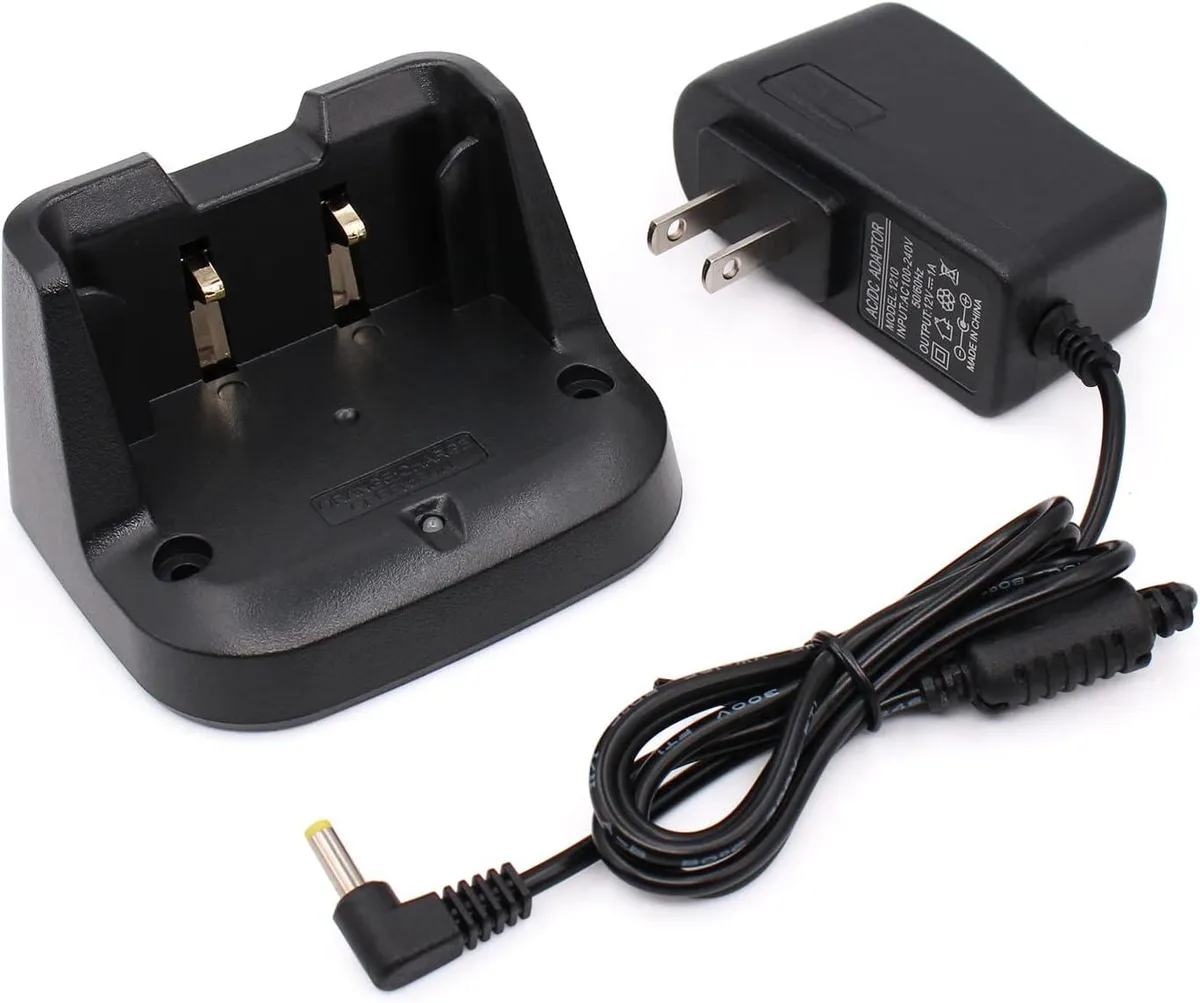 usbroway usbroway SBH-28 Desktop Rapid Charger for Yaesu FT-70 Series — product photo