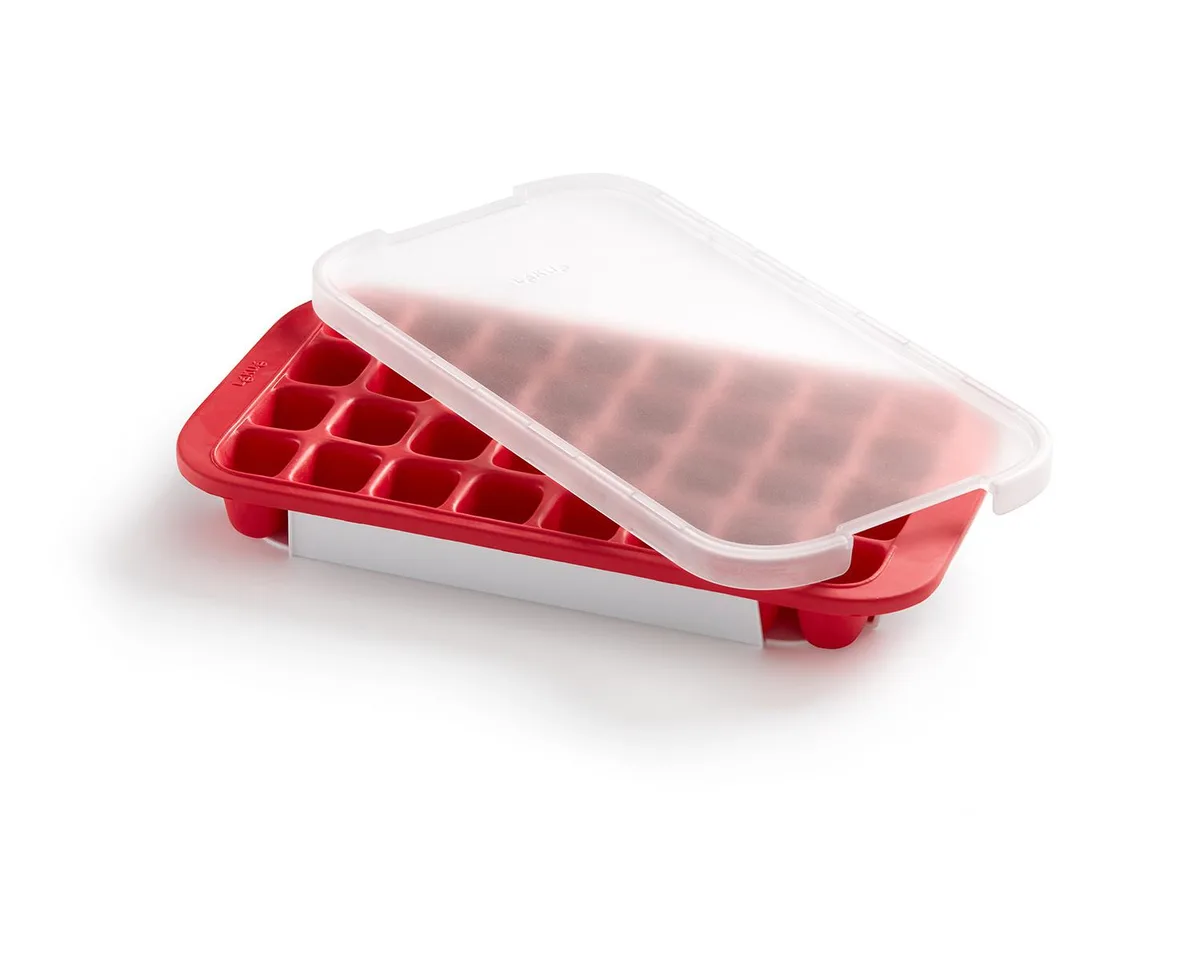 Lekue Lekue Industrial Silicone Ice Cube Tray Red 32 cubes — product photo