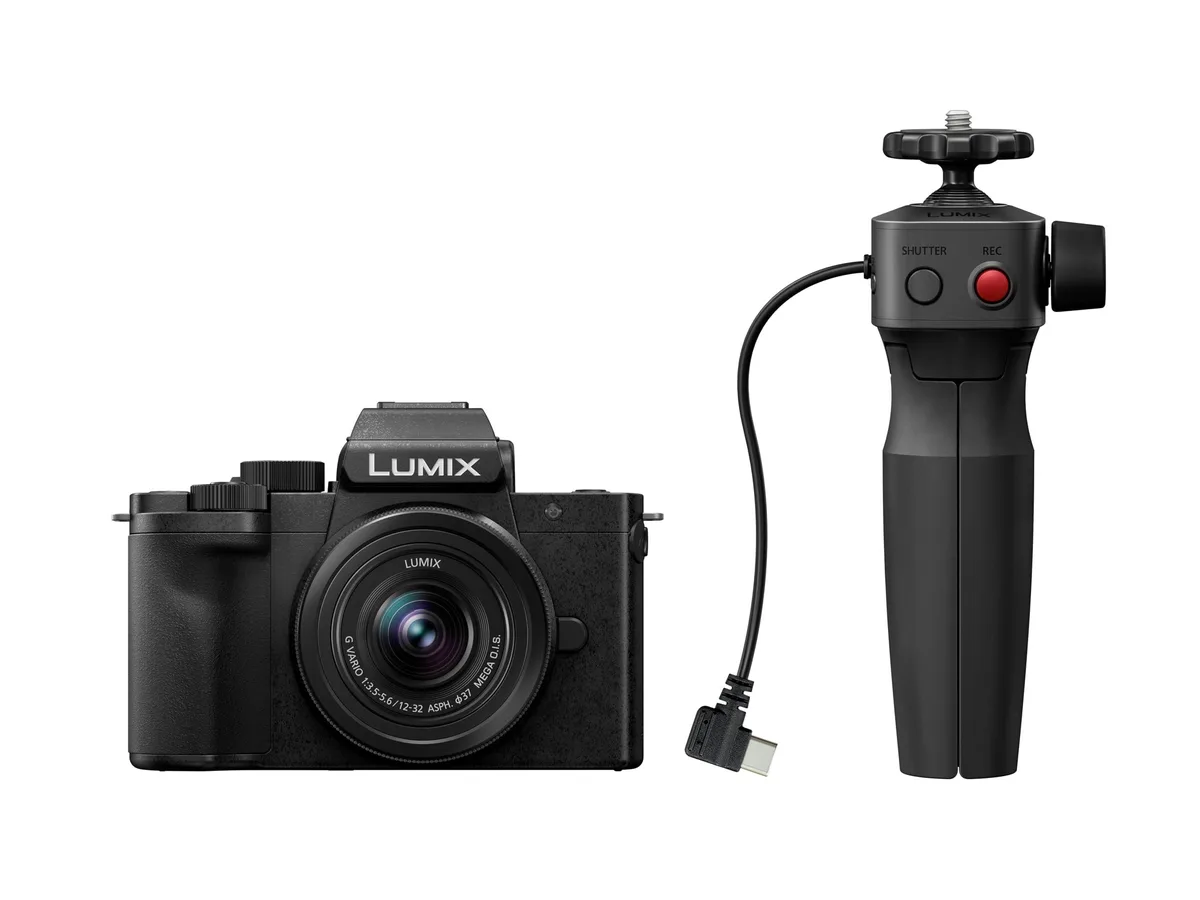 Panasonic Panasonic Lumix G100D 4K Compact Mirrorless Camera with 12-32mm Lens Black — product photo