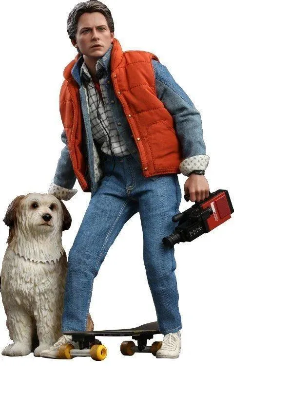 Hot Toys Hot Toys MMS573 Back to the Future Marty McFly & Einstein action figure — product photo