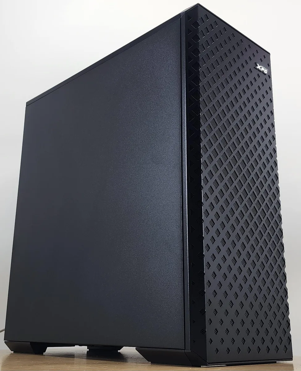 Custom Custom Ryzen 7 5700X 16GB 500GB RX 7600 gaming PC — product photo
