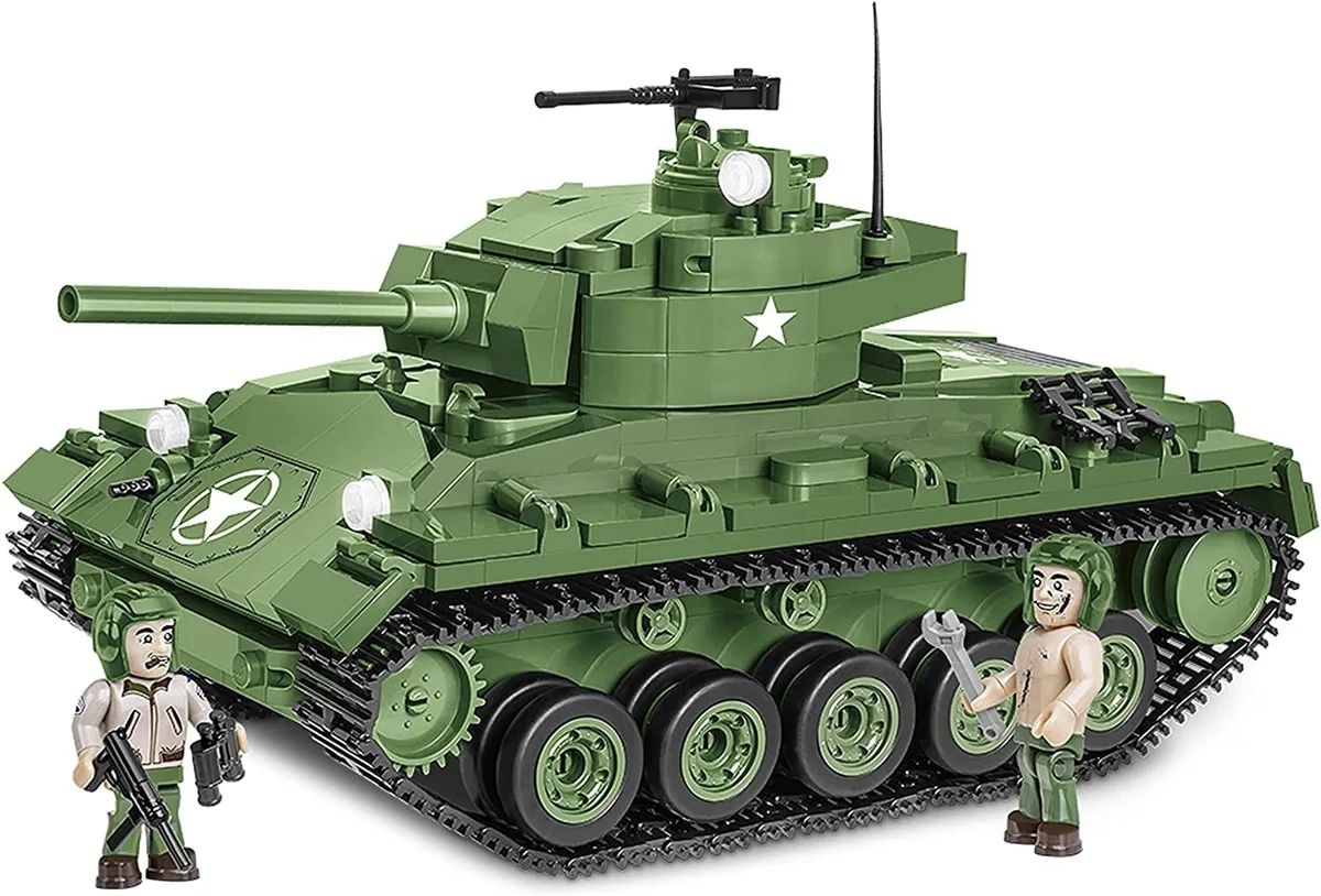 Cobi Cobi M24 Chaffee WWII Tank Educational Set 588 Pieces — product photo
