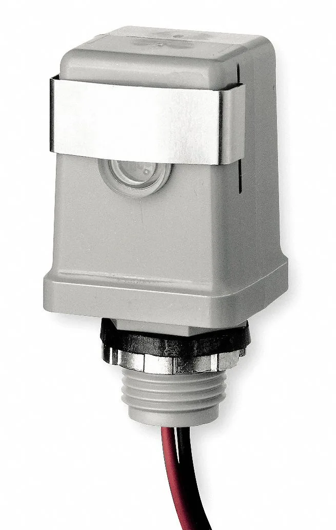 Intermatic Intermatic K4141C 120V 25A Stem Mount Thermal Photocontrol — product photo