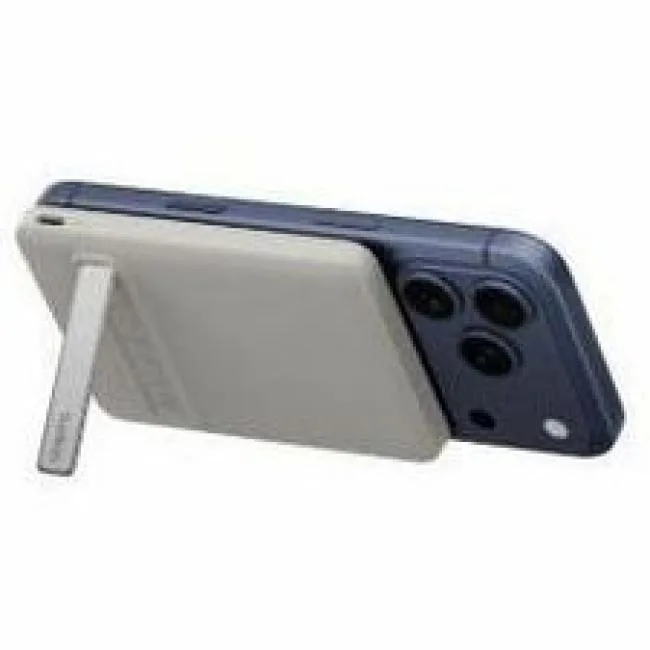 Belkin Belkin BoostCharge 5000mAh Magnetic Power Bank Sand — product photo