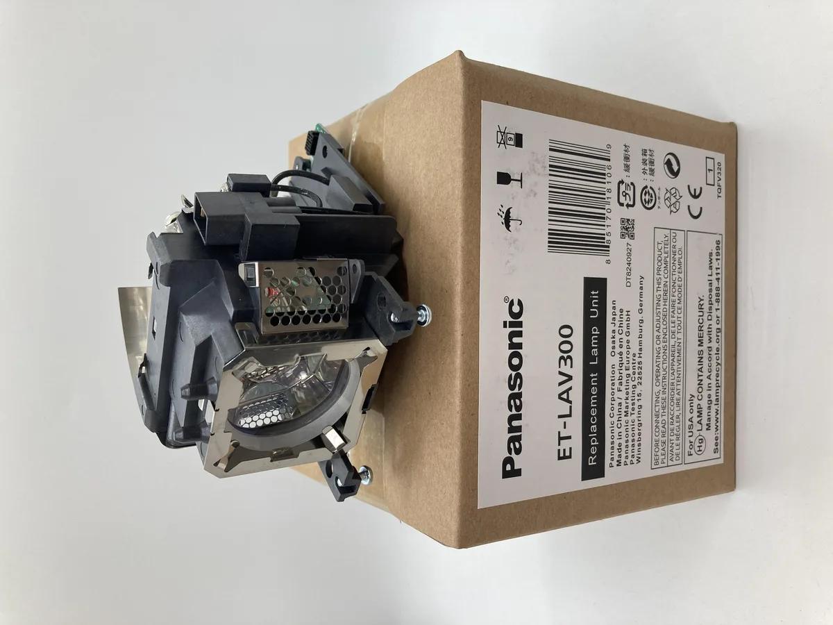 Panasonic ET-LAV300 projector lamp module in retail packaging
