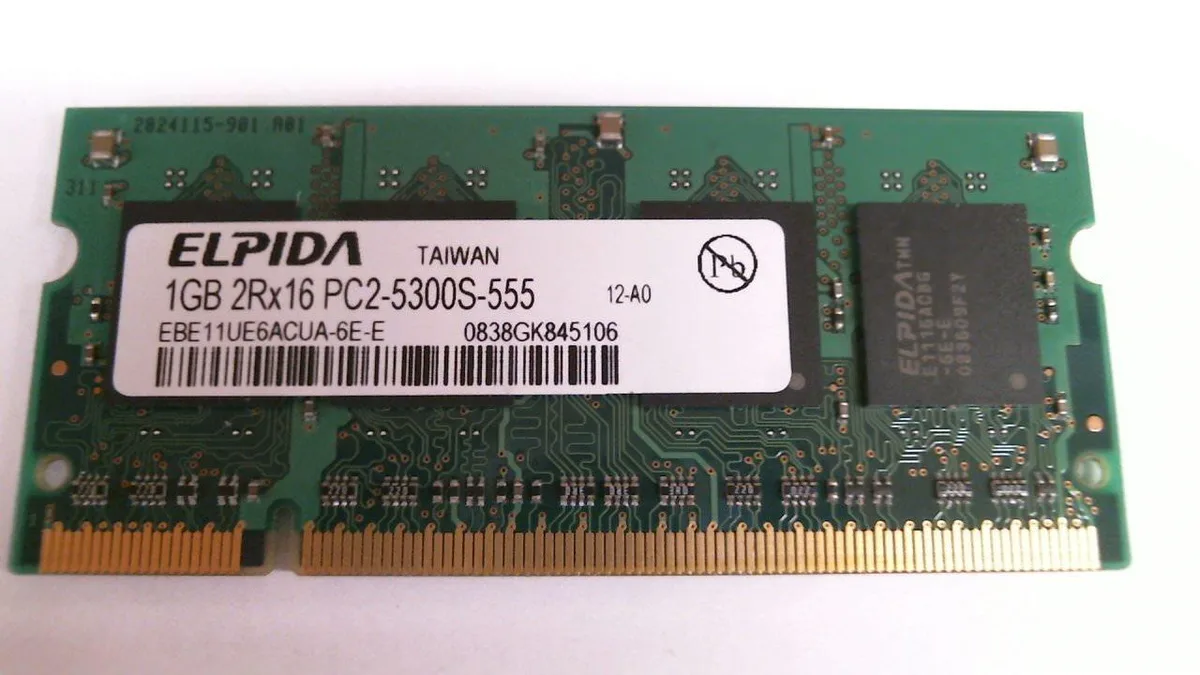 Elpida Memory, Inc Elpida Memory 1GB DDR2 PC5300 667MHz SODIMM laptop RAM — product photo
