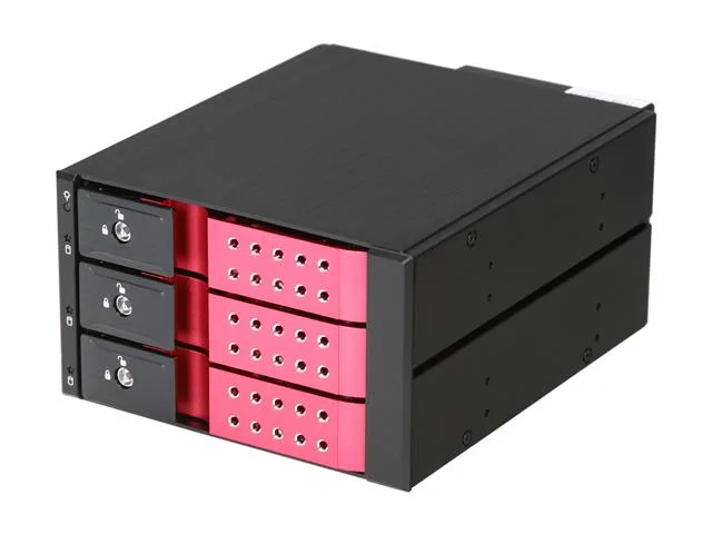 iStarUSA Inc. iStarUSA Inc. BPN-DE230SS-RED 2×5.25" to 3×3.5" SAS/SATA 6.0 Gbps server accessory — product photo