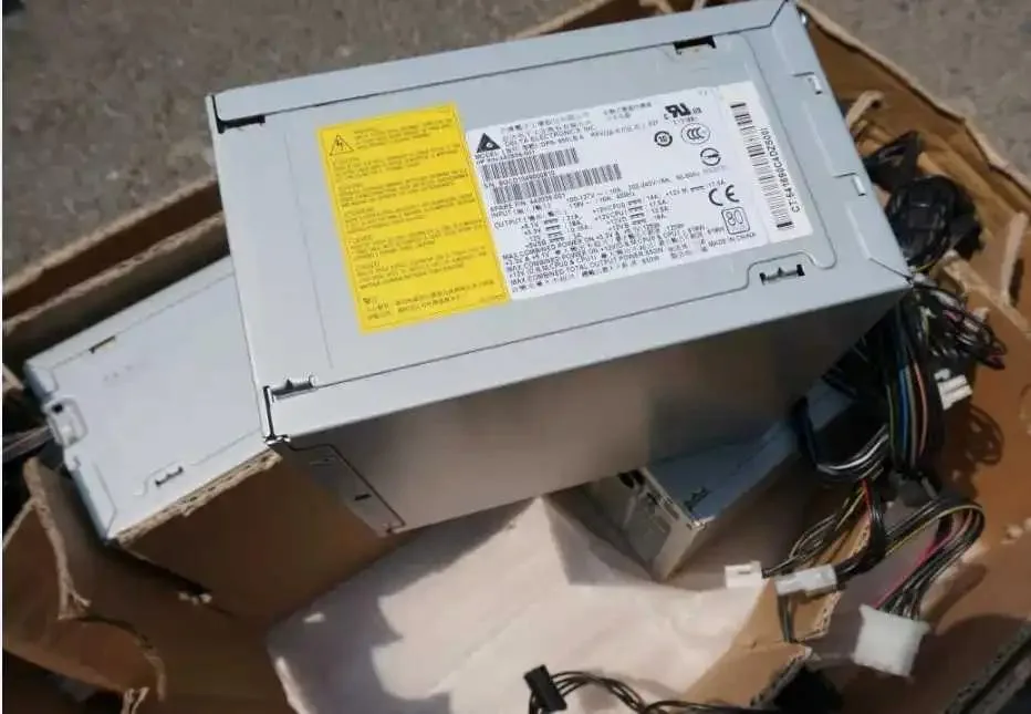 KHACHIMO KHACHIMO XW6600 DPS-650LB A 618W power supply — product photo