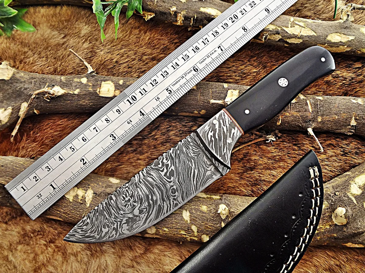 Damascus Depot Damascus Depot Skinning Knife 9.25" Full Tang Buffalo Horn Scale — product photo