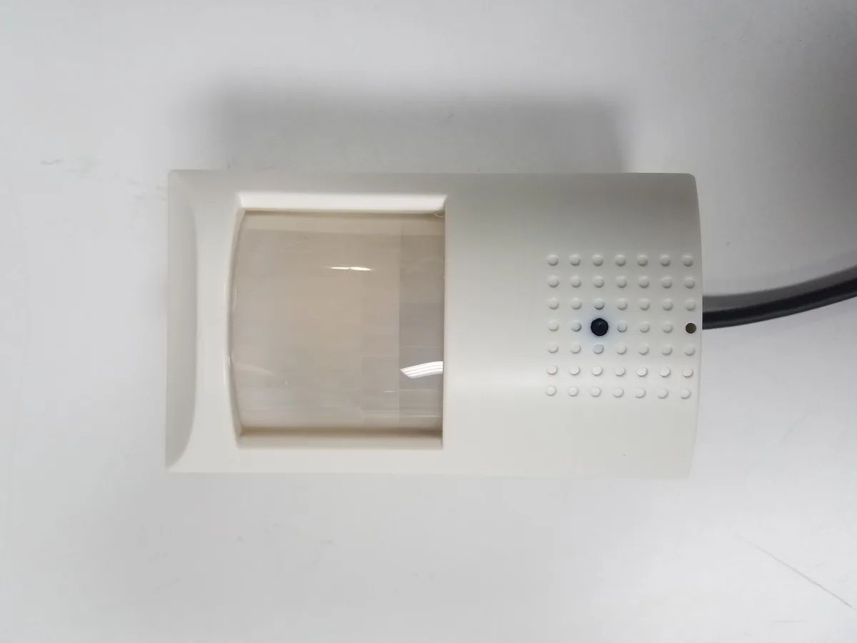 ABL Corp ABL Corp 2MP 1080P PIR Motion Detector Hidden Camera 4-in-1 White — product photo